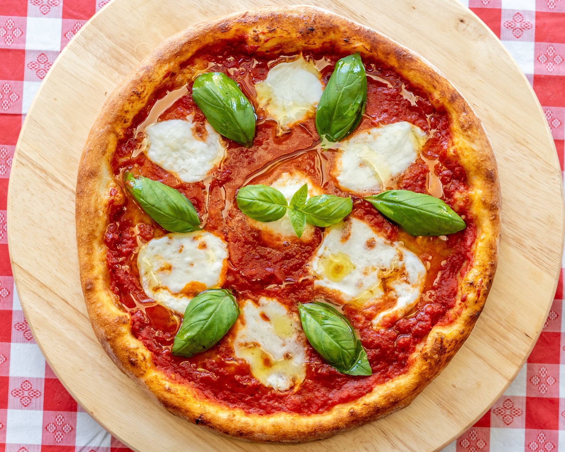 Authentic Nino's Margherita pizza